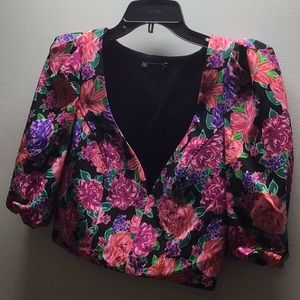 BNWT - Zara Floral Crop Top